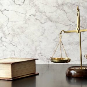 GPS証拠は裁判で使える？違法取得の壁と対策